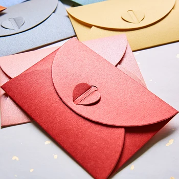 Модерен многоцветен перла на хартиен ретро плик с gilding за друг, изискани пликове със собствени сърца за сватбени покани.